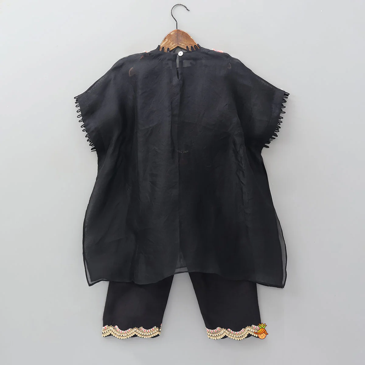 Yoke Embroidered Kaftan-Style Kurti With Inner Top And Matching Pant - Image 2