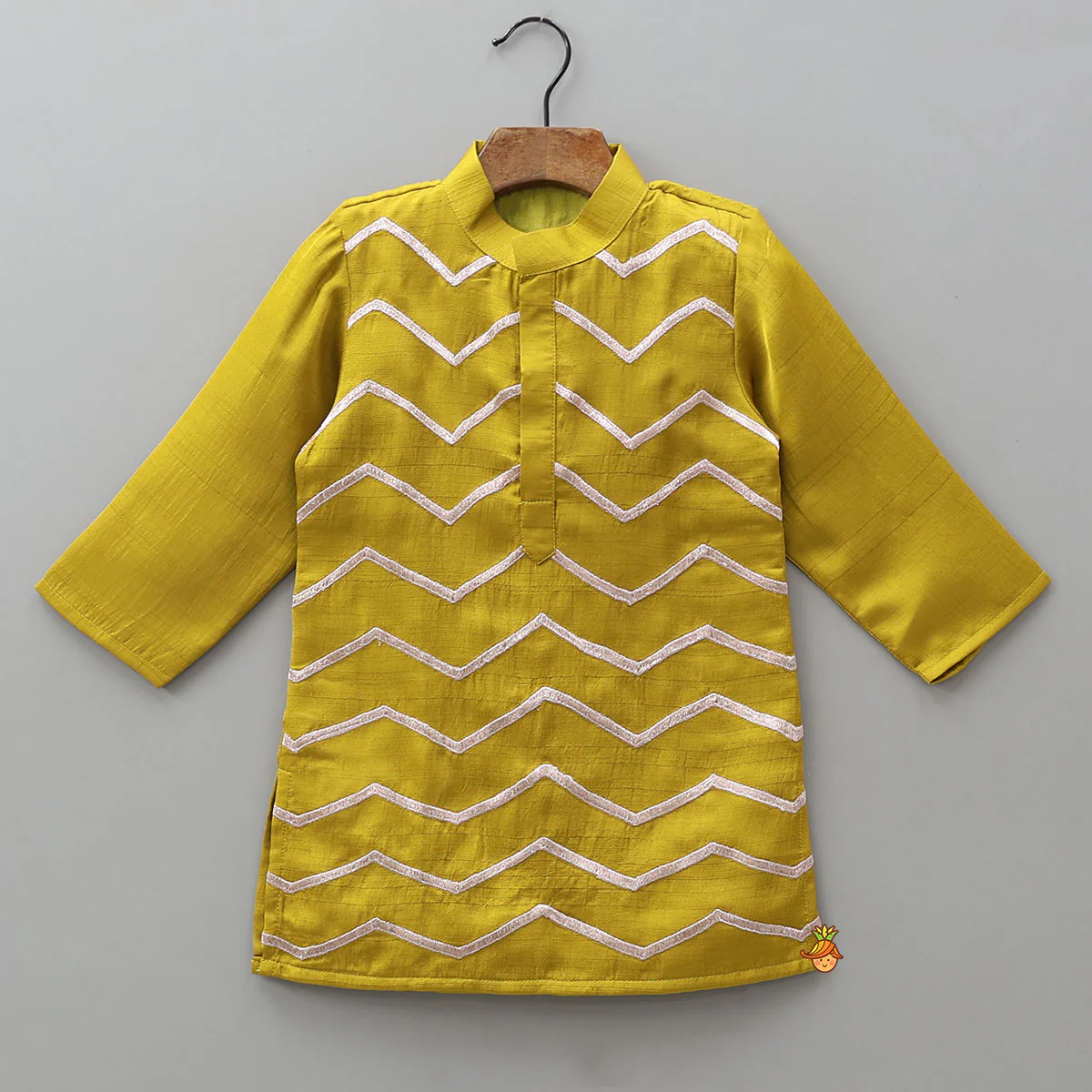 Zig-Zag Designed Kurta And Pyjama - Image 3